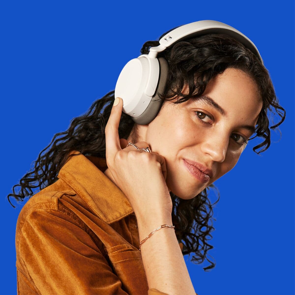 Headphones with Microphone Sennheiser AccentumPlus White